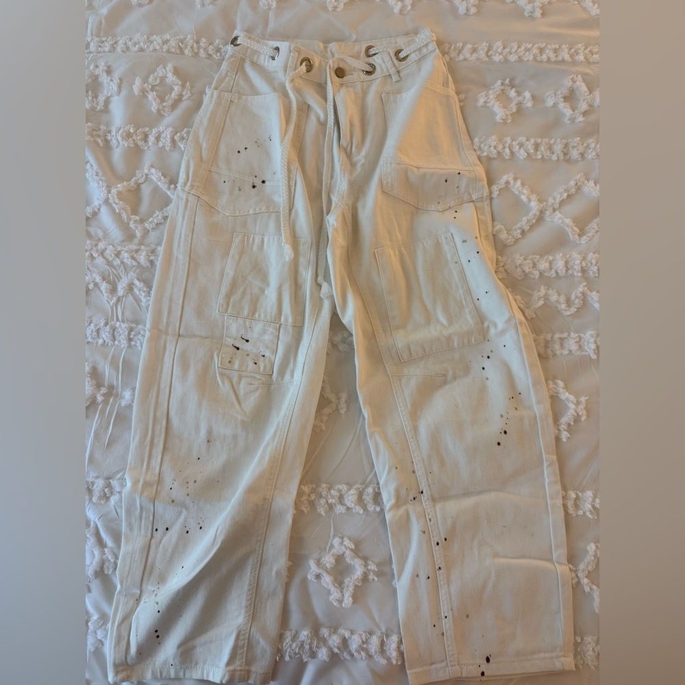 Trendy Cream Cargo Pants with Artistic Splatter